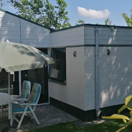 Дом отдыха Vakantiebungalow In Het Limburgse Heuvelland Симпелвелд